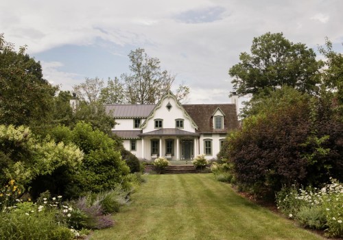 Exploring Historic Districts: A Guide to Luxury Home Buying
